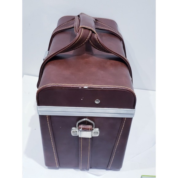 Vintage Brown Hard Leather Camera Case With Key - Picture 7 of 10